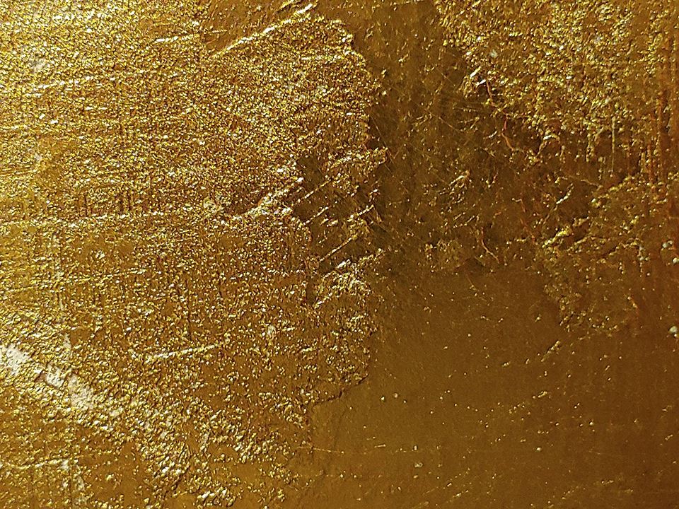 Heather Kapplow, a US-based conceptual artist who has been in residence at Index ( https://www.wortundwirkung.ch/ ) for January-February 2019, studying what luxury is, invites you to take a survey about luxury and to come and participate in her research in person before she leaves at the end of February. In an effort to understand the emotional connections we have with the things we treasure most, you are invited to bring a treasured object or souvenir to Kulturfolger on February 27 at 8pm to discuss it with the artist, and have it photographed against a glamorous golden wall. Gold is the standard. It's the reflection of the sun's light and warmth; an organic comfort that no one can deny without contortion; not to mention its connection to alchemy... Give your most treasured object an opportunity to bask in the golden glow.